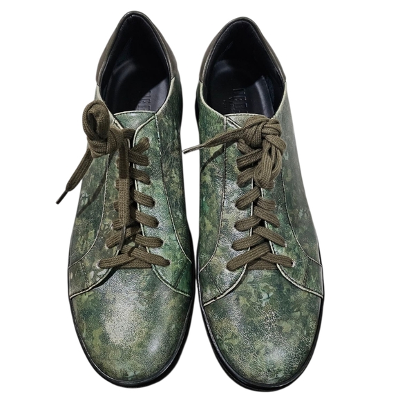 Versus By Versace Shoes - Versus Versace Green Abstract Leather Lace Up Sneakers EU 40 Women 9